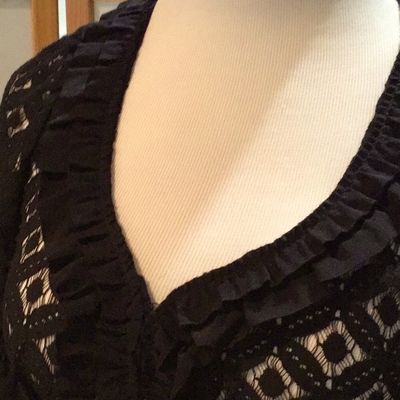 Nannette Laporte lace top Size 4 , hardly worn excellent condition - Picture 3 of 9